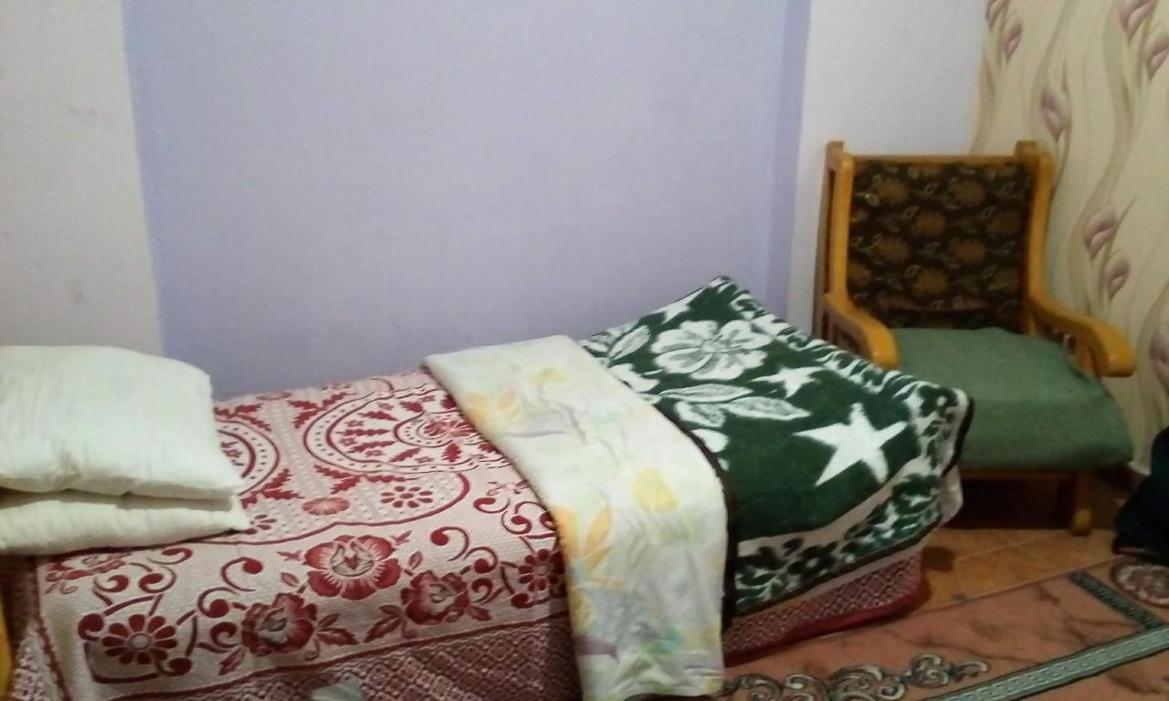 Zahrate Elfirdaos Rooms للرجال فقط Alexandria Exterior foto